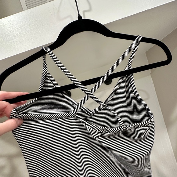 Forever 21 Bodysuit Bundle - 2 Black and White Bodysuits Size M, NWT and NWOT - Picture 8 of 10